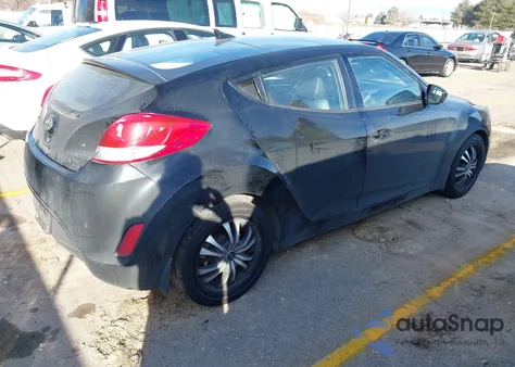 2012 Hyundai Veloster Base W/Black z USA, uszkodzony, nr VIN KMHTC6AD2CU076482